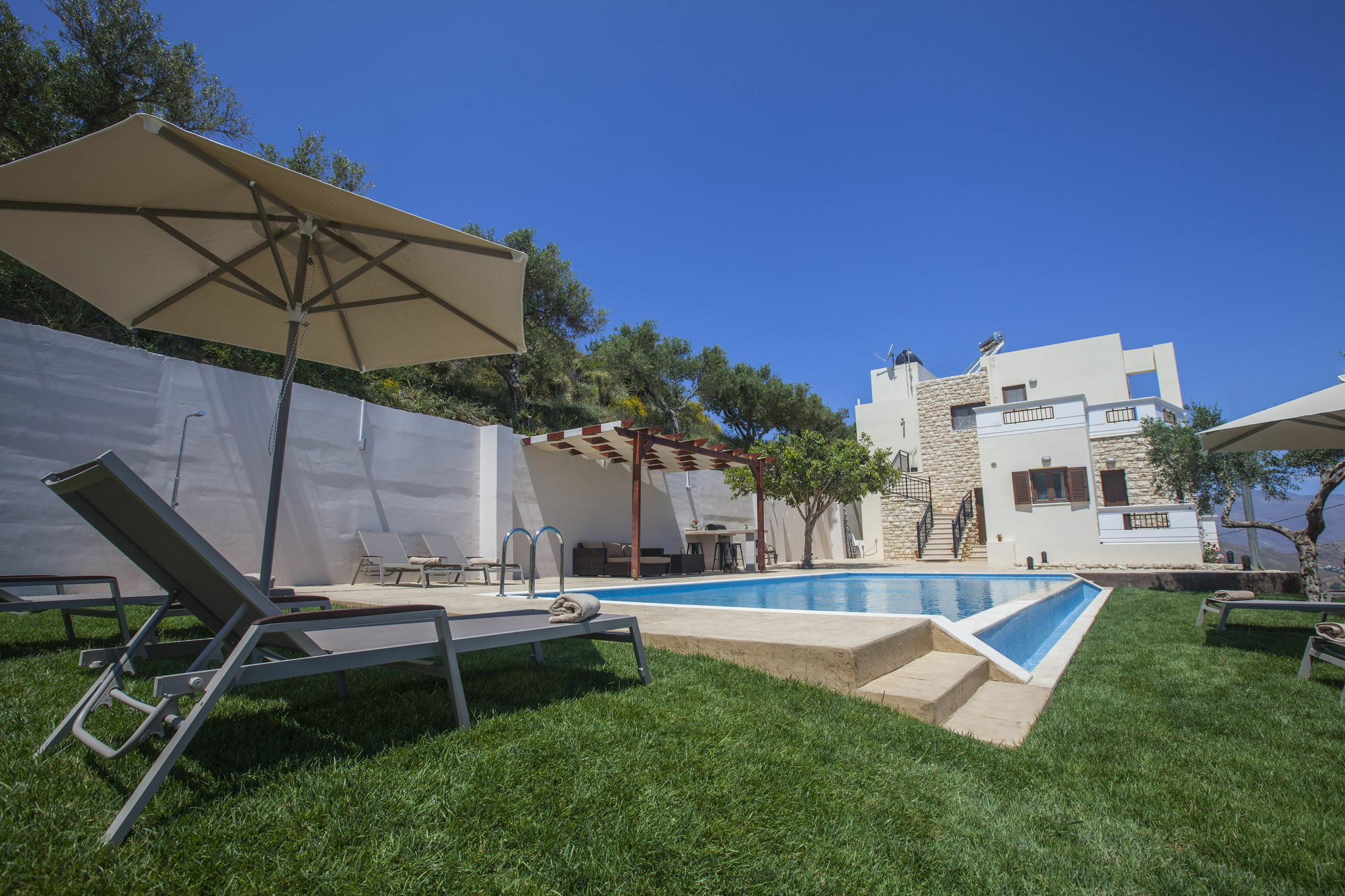 Veghera Villa Kíssamos